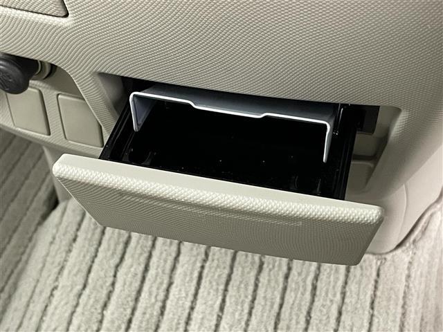 エスティマ ２．４アエラス　Ｇエディション　純正ナビ（ＢＴ，フルセグＴＶ）　Ｂカメラ　ＥＴＣ　クルーズコントロール　ＭＴモード付き　両側電動スライドドア　ステアリングリモコン　プッシュスタート　フォグランプ　オートライト　電動格納式ドアミラー（28枚目）
