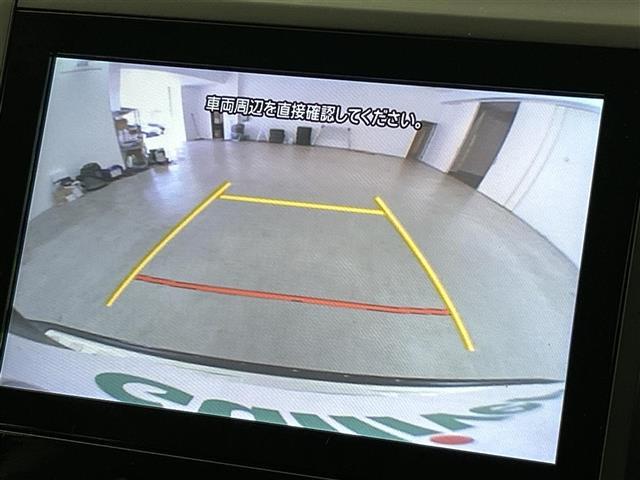 フォレスター アドバンス　純正ナビ（フルセグＴＶ）　Ｂ，Ｓカメラ　ＥＴＣ　デジタルルームミラー　アイサイト　ＡＣＣ　コーナーセンサー　衝突軽減ブレーキ　レーンキープ　ＢＳＭ　パドルシフト　ハンドルヒーター　全席シートヒーター（5枚目）