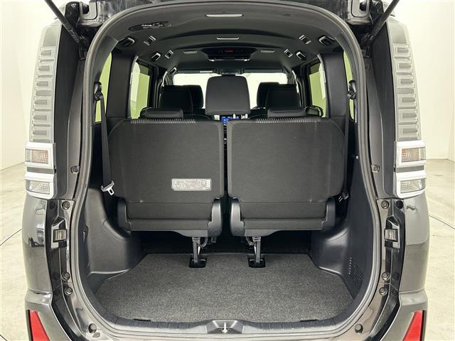 ヴォクシー ＺＳ　煌　後席モニター　純正９型ナビ　ビルトインＥＴＣ　前後ドラレコ　クルーズコントロール　衝突軽減ブレーキ　レーンキープ　アイドリングストップ　両側電動スライドドア　ＭＴモード付き　純正１６インチＡＷ　ＬＥＤ（16枚目）