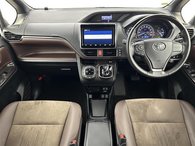 エスクァイア Ｇｉ　プレミアムパッケージ　後席モニター　純正９型ナビ　バックカメラ　ＥＴＣ２．０　前後ドラレコ　クルーズコントロール　衝突被害軽減ブレーキ　レーンキープ　ＰＫＳＢ　ブラウンハーフレザー　両側電動スライドドア　シートヒーター（2枚目）