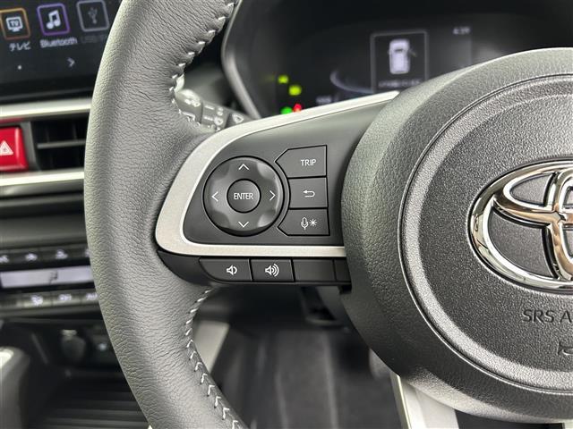 ライズ Ｚ　登録済未使用車　純正ディスプレイオーディオ（ＢＴ，フルセグＴＶ）　バックカメラ　ＡＣＣ　コーナーセンサー　衝突軽減ブレーキ　先行車発進お知らせ　シートヒーター　純正１７インチＡＷ　ＬＥＤヘッドライト（7枚目）