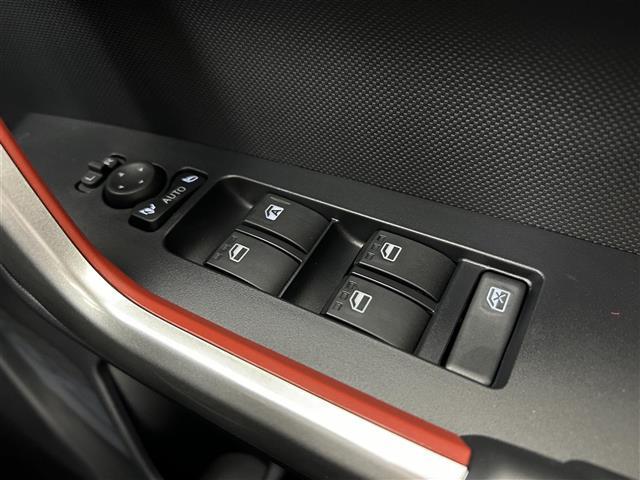 ライズ Ｚ　登録済未使用車　純正ディスプレイオーディオ（ＢＴ，フルセグＴＶ）　バックカメラ　ＡＣＣ　コーナーセンサー　衝突軽減ブレーキ　先行車発進お知らせ　シートヒーター　純正１７インチＡＷ　ＬＥＤヘッドライト（13枚目）