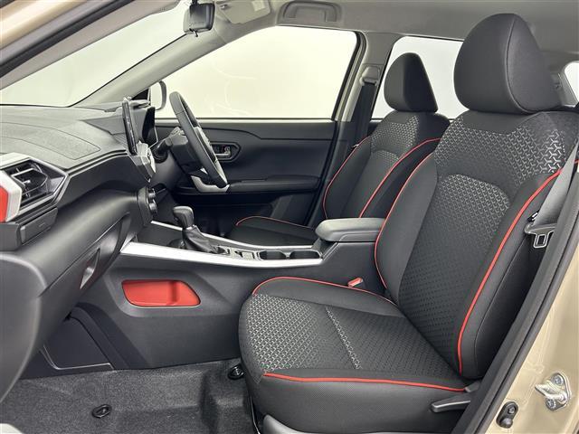ライズ Ｚ　登録済未使用車　純正ディスプレイオーディオ（ＢＴ，フルセグＴＶ）　バックカメラ　ＡＣＣ　コーナーセンサー　衝突軽減ブレーキ　先行車発進お知らせ　シートヒーター　純正１７インチＡＷ　ＬＥＤヘッドライト（34枚目）