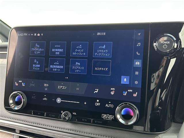 ＬＭ ＬＭ５００ｈ　エグゼクティブ　ガラスルーフ　１４型ＤＡナビ　４８型大型ワイドディスプレイ　冷蔵庫　リヤシートエンターテインメントシステム　リヤクライメイトコンシェルジュ　マークレビンソン　両側電動スライドドア　ユニバーサルステップ（6枚目）