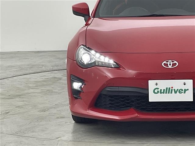 ８６ ＧＴ　ワンオーナー　ＴＲＤウインドウルーバー　純正ＳＤナビ（ＢＴ，フルセグＴＶ）　ＥＴＣ　クルーズコントロール　横滑り防止装置　プッシュスタート　スペアキー　純正１７インチアルミホイール　ＬＥＤヘッドライト（17枚目）