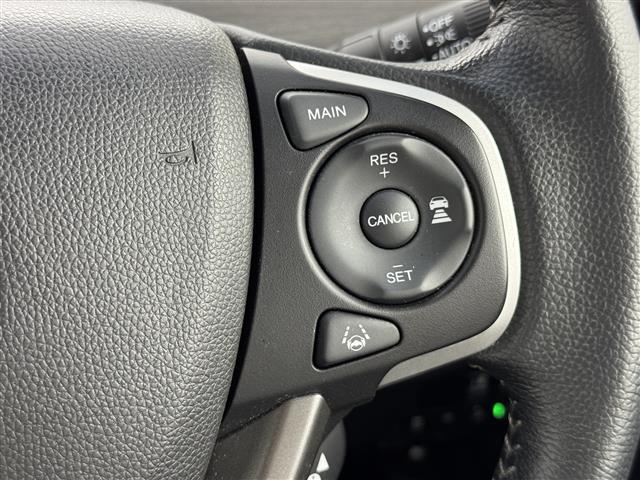 フリード Ｇ・ホンダセンシング　純正９型ナビ（ＢＴ，フルセグＴＶ）　バックカメラ　ビルトインＥＴＣ　前後ドラレコ　アダプティブクルコン　コーナーセンサー　ホンダセンシング　衝突被害軽減ブレーキ　レーンキープ　両側電動スライドドア（6枚目）