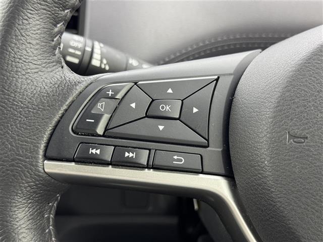 セレナ ｅ－パワー　ハイウェイスターＶ　純正１１型後席モニター　純正１０型ナビ　全方位カメラ　ビルトインＥＴＣ２．０　ナビ連動前方ドラレコ　インテリジェントルームミラー　プロパイロット　エマージェンシーブレーキ　両側電動スライドドア　ＬＥＤ（25枚目）