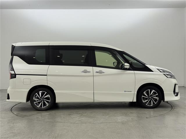 セレナ ｅ－パワー　ハイウェイスターＶ　純正１１型後席モニター　純正１０型ナビ　全方位カメラ　ビルトインＥＴＣ２．０　ナビ連動前方ドラレコ　インテリジェントルームミラー　プロパイロット　エマージェンシーブレーキ　両側電動スライドドア　ＬＥＤ（37枚目）