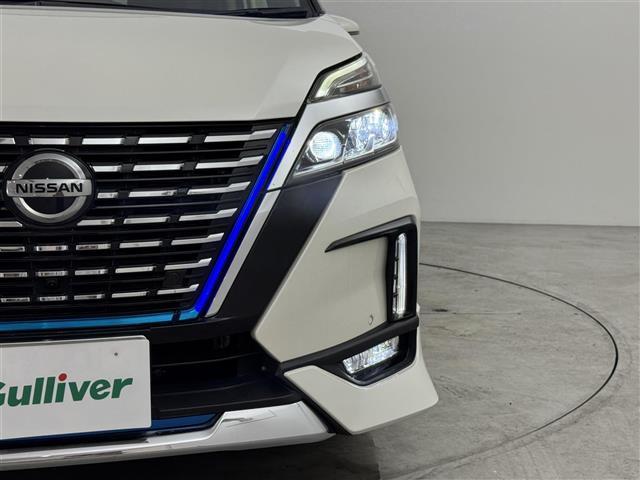 セレナ ｅ－パワー　ハイウェイスターＶ　純正１１型後席モニター　純正１０型ナビ　全方位カメラ　ビルトインＥＴＣ２．０　ナビ連動前方ドラレコ　インテリジェントルームミラー　プロパイロット　エマージェンシーブレーキ　両側電動スライドドア　ＬＥＤ（40枚目）
