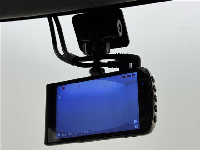 ムーヴキャンバス Ｘメイクアップリミテッド　ＳＡＩＩＩ　社外ナビ（フルセグＴＶ）　パノラマモニター　ＥＴＣ　前後ドライブレコーダー　衝突軽減ブレーキ　横滑り防止　アイドリングストップ　アダプティブドライビングビーム　両側電動スライドドア　プッシュスタート（13枚目）