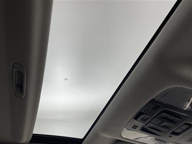 アルファード 2.5S Cパッケージ ワンオーナー Wサンルーフ 12.1型後席モニター 純正9型DA デジタルルームミラー トヨタセーフティセンス 両側電動スライドドア シートヒーター/ベンチレーション パワーバックドア 3眼LED(3枚目)