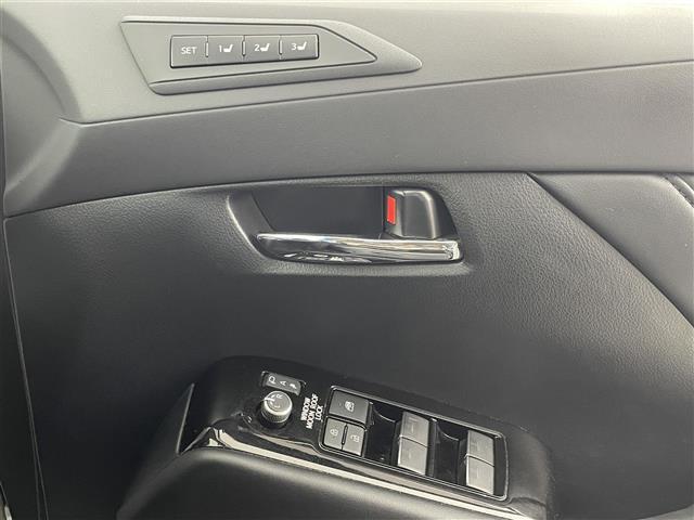 アルファード 2.5S Cパッケージ ワンオーナー Wサンルーフ 12.1型後席モニター 純正9型DA デジタルルームミラー トヨタセーフティセンス 両側電動スライドドア シートヒーター/ベンチレーション パワーバックドア 3眼LED(33枚目)