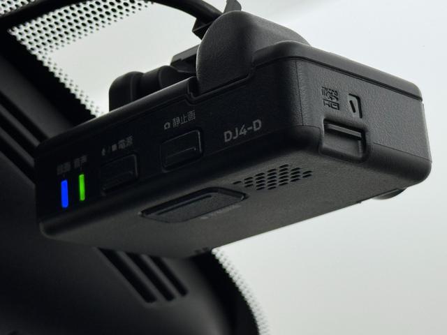 セレナ ｅ－パワー　ハイウェイスターＶ　純正９型ナビ　全方位カメラ　ＥＴＣ　前後ドラレコ　インテリジェントルームミラー　プロパイロット　コーナーセンサー　エマージェンシーブレーキ　レーンキープ　ＢＳＷ　両側パワースライドドア　ＬＥＤライト（12枚目）