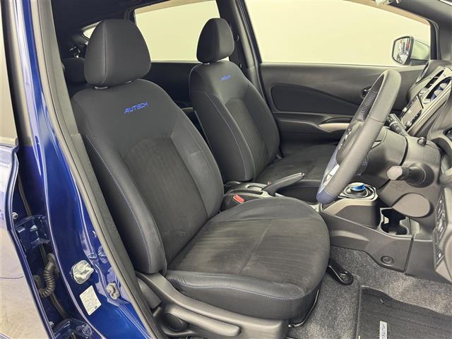 ノート ｅ－パワーオーテック　純正ナビ（フルセグＴＶ）　アラウンドビューモニター　ＥＴＣ２．０　前方ドラレコ　デジタルルームミラー　クルーズコントロール　コーナーセンサー　エマージェンシーブレーキ　レーンキープ　純正１５インチＡＷ（14枚目）