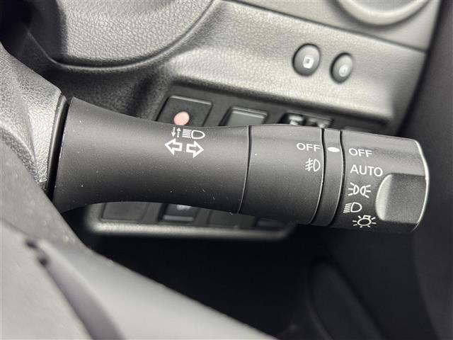 ノート ｅ－パワーオーテック　純正ナビ（フルセグＴＶ）　アラウンドビューモニター　ＥＴＣ２．０　前方ドラレコ　デジタルルームミラー　クルーズコントロール　コーナーセンサー　エマージェンシーブレーキ　レーンキープ　純正１５インチＡＷ（27枚目）