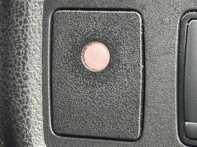 ノート ｅ－パワーオーテック　純正ナビ（フルセグＴＶ）　アラウンドビューモニター　ＥＴＣ２．０　前方ドラレコ　デジタルルームミラー　クルーズコントロール　コーナーセンサー　エマージェンシーブレーキ　レーンキープ　純正１５インチＡＷ（28枚目）