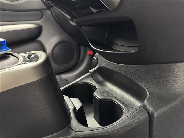 ノート ｅ－パワーオーテック　純正ナビ（フルセグＴＶ）　アラウンドビューモニター　ＥＴＣ２．０　前方ドラレコ　デジタルルームミラー　クルーズコントロール　コーナーセンサー　エマージェンシーブレーキ　レーンキープ　純正１５インチＡＷ（31枚目）