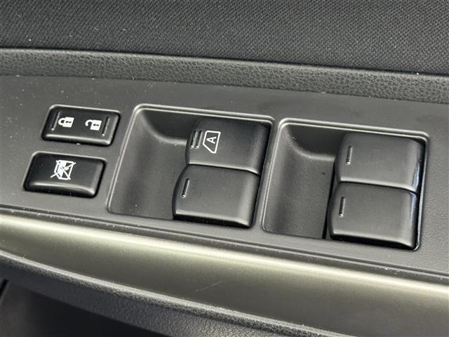 ノート ｅ－パワーオーテック　純正ナビ（フルセグＴＶ）　アラウンドビューモニター　ＥＴＣ２．０　前方ドラレコ　デジタルルームミラー　クルーズコントロール　コーナーセンサー　エマージェンシーブレーキ　レーンキープ　純正１５インチＡＷ（33枚目）