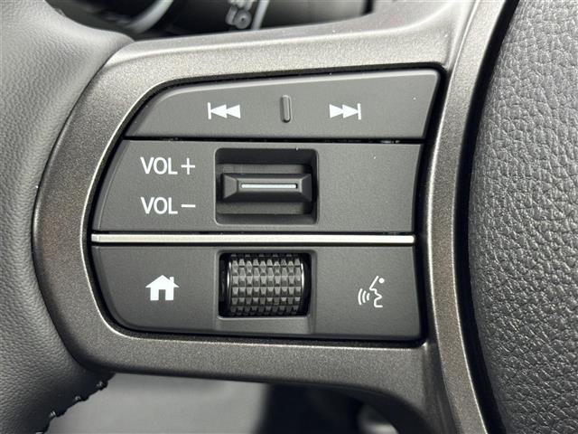 フリード ｅ：ＨＥＶクロスター　登録済未使用車　純正ナビ／フルセグＴＶ　バックカメラ　アダプティブクルコン　コーナーセンサー　衝突軽減　レーンキープ　アクセル踏み間違い防止　ＢＳＭ　両側電動スライドドア　シートヒーター　ＬＥＤライト（24枚目）