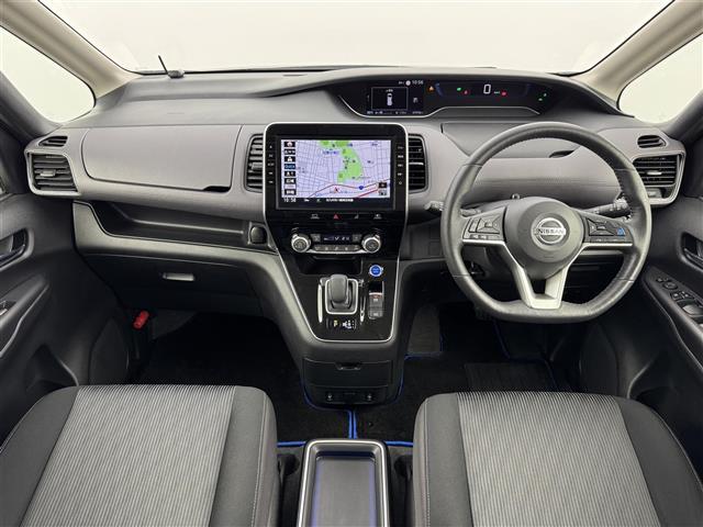 セレナ e-パワー ハイウェイスターV 後席モニター 純正10型ナビ 全方位カメラ エマージェンシーブレーキ プロパイロット 両側電動スライドドア シートヒーター ステアリングヒーター デジタルルームミラー BSM ドラレコ ETC LED(2枚目)