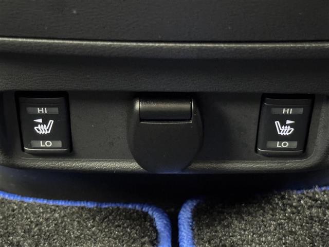 セレナ e-パワー ハイウェイスターV 後席モニター 純正10型ナビ 全方位カメラ エマージェンシーブレーキ プロパイロット 両側電動スライドドア シートヒーター ステアリングヒーター デジタルルームミラー BSM ドラレコ ETC LED(10枚目)
