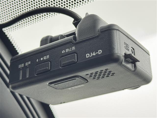 セレナ e-パワー ハイウェイスターV 後席モニター 純正10型ナビ 全方位カメラ エマージェンシーブレーキ プロパイロット 両側電動スライドドア シートヒーター ステアリングヒーター デジタルルームミラー BSM ドラレコ ETC LED(13枚目)