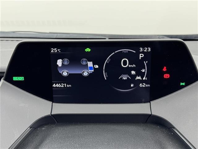 プリウス Ｇ　純正１２．３型コネクティッド（フルセグＴＶ）　トヨタセーフティセンス　レーダークルコン　盗難防止装置　ＢＳＭ　シートヒーター　ＥＴＣ２．０　ドラレコ　１００Ｖ電源　純正１９型ＡＷ　ＬＥＤヘッドライト（22枚目）