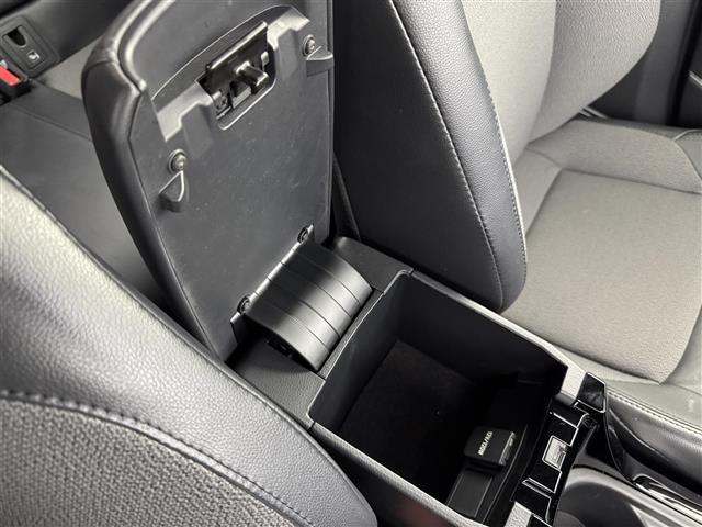 カローラクロス Ｚ　純正９型ＤＡナビ　バックカメラ　ビルトインＥＴＣ　３６０°ドラレコ　レーダークルコン　コーナーセンサー　トヨタセーフティセンス　ＰＫＳＢ　シートヒーター　パワーバックドア　社外１８インチＡＷ　ＬＥＤ（33枚目）