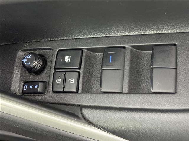 カローラクロス Ｚ　純正９型ＤＡナビ　バックカメラ　ビルトインＥＴＣ　３６０°ドラレコ　レーダークルコン　コーナーセンサー　トヨタセーフティセンス　ＰＫＳＢ　シートヒーター　パワーバックドア　社外１８インチＡＷ　ＬＥＤ（35枚目）