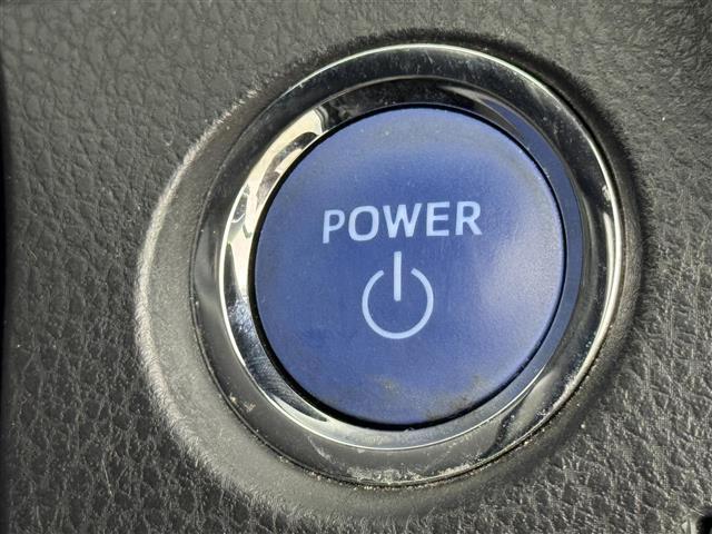 カムリ Ｇ　純正９型ナビ／フルセグＴＶ　バックカメラ　ビルトインＥＴＣ　前後ドライブレコーダー　コーナーセンサー　レーダークルコン　衝突軽減ブレーキ　レーンキープ　ＢＳＭ　ＰＫＳＢ　ＭＴモード付ＡＴ　パワーシート（21枚目）