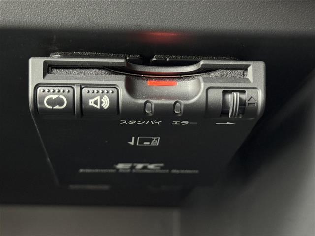 ノート ｅ－パワー　Ｘ　純正ナビ　全方位カメラ　エマージェンシーブレーキ　レーンキープ　コーナーセンサー　車両接近通報装置　盗難防止装置　レーダークルコン　ドライブモード　デジタルルームミラー　ＥＴＣ　純正ＡＷ　ＬＥＤライト（12枚目）