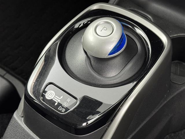 ノート ｅ－パワー　Ｘ　純正ナビ　全方位カメラ　エマージェンシーブレーキ　レーンキープ　コーナーセンサー　車両接近通報装置　盗難防止装置　レーダークルコン　ドライブモード　デジタルルームミラー　ＥＴＣ　純正ＡＷ　ＬＥＤライト（31枚目）