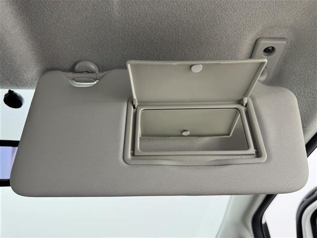 ノート ｅ－パワー　Ｘ　純正ナビ　全方位カメラ　エマージェンシーブレーキ　レーンキープ　コーナーセンサー　車両接近通報装置　盗難防止装置　レーダークルコン　ドライブモード　デジタルルームミラー　ＥＴＣ　純正ＡＷ　ＬＥＤライト（32枚目）