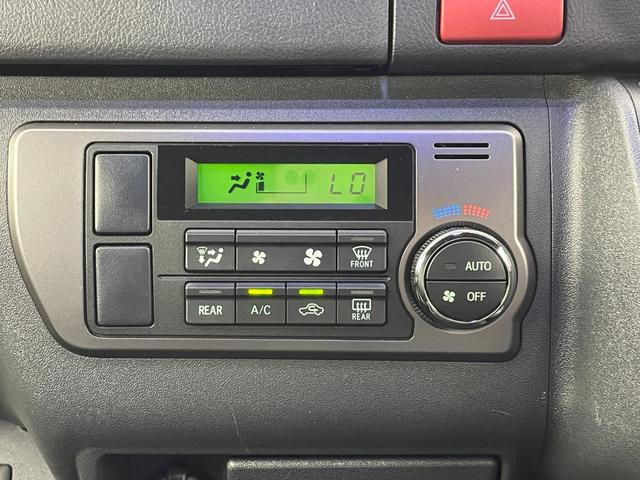 ハイエースバン スーパーＧＬ　ダーク　プライムＩＩ　ワンオーナー　純正ナビ／フルセグＴＶ　全方位カメラ　ビルトインＥＴＣ　前方ドラレコ　コーナーセンサー　衝突被害軽減ブレーキ　レーンキープ　アクセル踏み間違い防止　両側スライドドア　ベットキット　ＬＥＤ（28枚目）