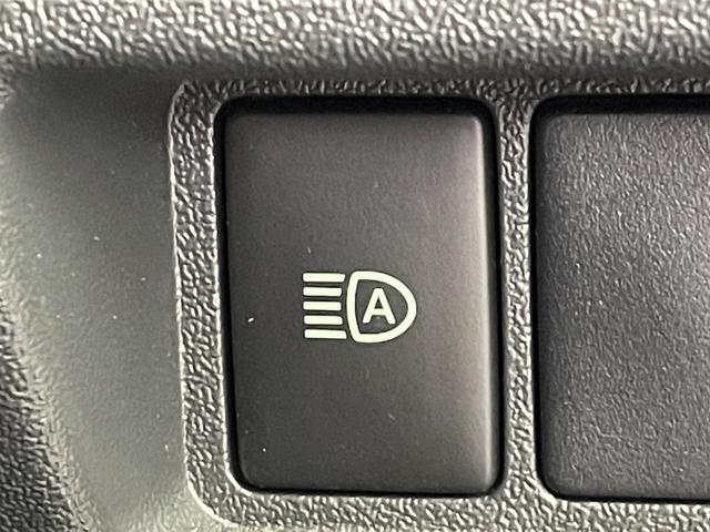 ハイエースバン スーパーＧＬ　ダーク　プライムＩＩ　ワンオーナー　純正ナビ／フルセグＴＶ　全方位カメラ　ビルトインＥＴＣ　前方ドラレコ　コーナーセンサー　衝突被害軽減ブレーキ　レーンキープ　アクセル踏み間違い防止　両側スライドドア　ベットキット　ＬＥＤ（35枚目）