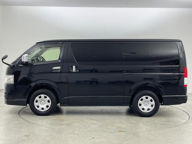 ハイエースバン スーパーＧＬ　ダーク　プライムＩＩ　ワンオーナー　純正ナビ／フルセグＴＶ　全方位カメラ　ビルトインＥＴＣ　前方ドラレコ　コーナーセンサー　衝突被害軽減ブレーキ　レーンキープ　アクセル踏み間違い防止　両側スライドドア　ベットキット　ＬＥＤ（39枚目）