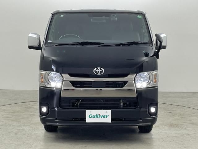 ハイエースバン スーパーＧＬ　ダーク　プライムＩＩ　ワンオーナー　純正ナビ／フルセグＴＶ　全方位カメラ　ビルトインＥＴＣ　前方ドラレコ　コーナーセンサー　衝突被害軽減ブレーキ　レーンキープ　アクセル踏み間違い防止　両側スライドドア　ベットキット　ＬＥＤ（42枚目）