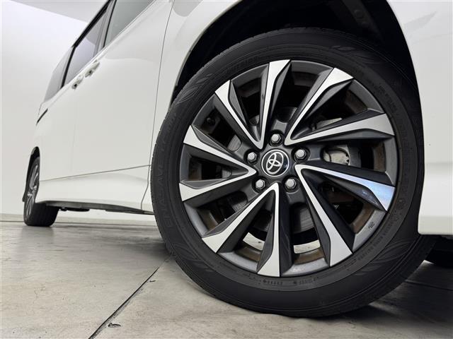 ヴォクシー ハイブリッドS-Z 純正14型後席モニター 純正10.5型DAナビ 快適利便パッケージ ユニバーサルステップ トヨタセーフティセンス アクセル踏み間違い防止 両側電動スライドドア パワーバックドア シートヒーター ETC(18枚目)