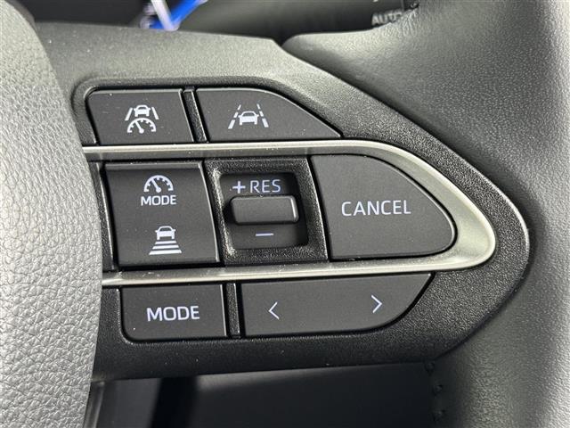 ヴォクシー ハイブリッドS-Z 純正14型後席モニター 純正10.5型DAナビ 快適利便パッケージ ユニバーサルステップ トヨタセーフティセンス アクセル踏み間違い防止 両側電動スライドドア パワーバックドア シートヒーター ETC(25枚目)