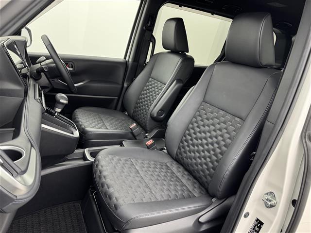 ヴォクシー ハイブリッドS-Z 純正14型後席モニター 純正10.5型DAナビ 快適利便パッケージ ユニバーサルステップ トヨタセーフティセンス アクセル踏み間違い防止 両側電動スライドドア パワーバックドア シートヒーター ETC(34枚目)