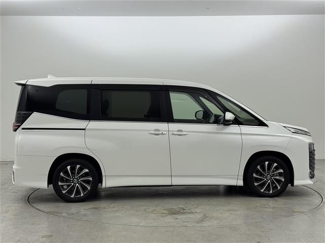 ヴォクシー ハイブリッドS-Z 純正14型後席モニター 純正10.5型DAナビ 快適利便パッケージ ユニバーサルステップ トヨタセーフティセンス アクセル踏み間違い防止 両側電動スライドドア パワーバックドア シートヒーター ETC(37枚目)