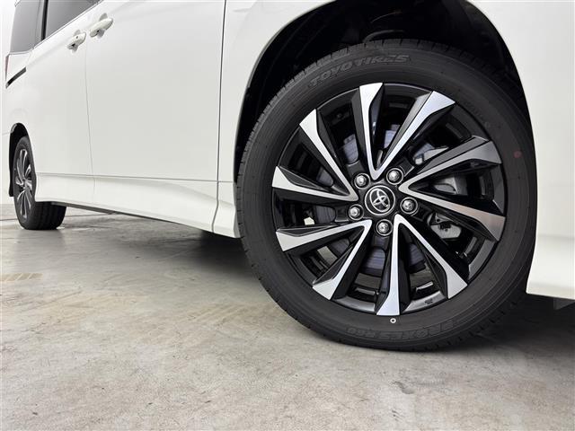 ノア ハイブリッドＳ－Ｚ　純正１０．５インチＤＡナビ　バックカメラ　快適利便Ｈｉｇｈ　ＥＴＣ２．０　トヨタセーフティセンス　アクセル踏み間違い防止　両側電動スライドドア　シートヒーター　ステアリングヒーター　パワーバックドア（18枚目）