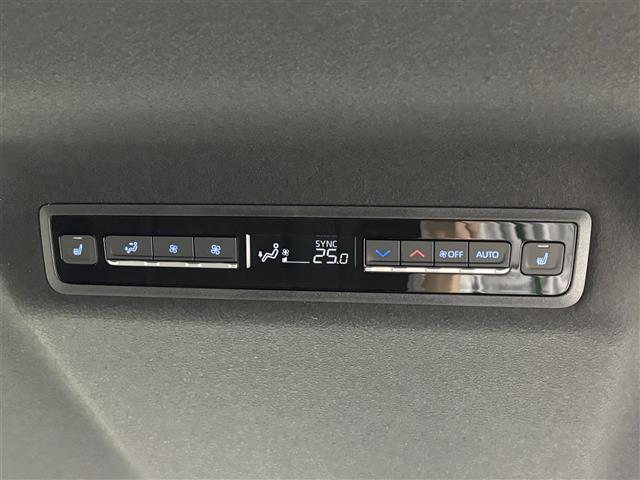 ノア ハイブリッドＳ－Ｚ　純正１０．５インチＤＡナビ　バックカメラ　快適利便Ｈｉｇｈ　ＥＴＣ２．０　トヨタセーフティセンス　アクセル踏み間違い防止　両側電動スライドドア　シートヒーター　ステアリングヒーター　パワーバックドア（34枚目）