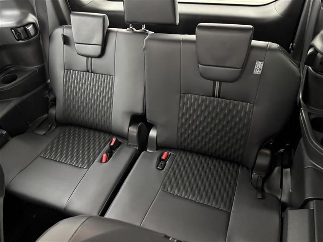 ノア ハイブリッドＳ－Ｚ　純正１０．５インチＤＡナビ　バックカメラ　快適利便Ｈｉｇｈ　ＥＴＣ２．０　トヨタセーフティセンス　アクセル踏み間違い防止　両側電動スライドドア　シートヒーター　ステアリングヒーター　パワーバックドア（38枚目）