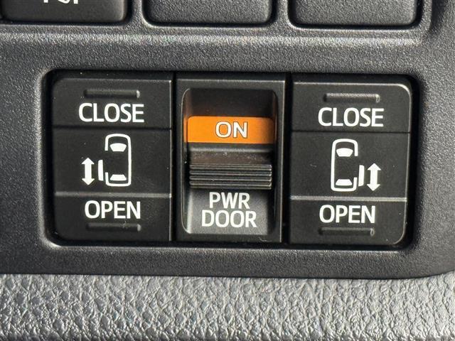 ヴォクシー ZS 煌II 後席モニター 純正9型ナビ/フルセグTV バックカメラ ETC クルーズコントロール コーナーセンサー 衝突軽減ブレーキ レーンキープ アクセル踏み間違い防止 両側電動スライドドア 純正16インチAW(10枚目)