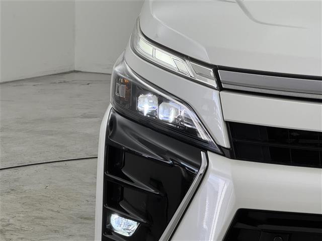 ヴォクシー ZS 煌II 後席モニター 純正9型ナビ/フルセグTV バックカメラ ETC クルーズコントロール コーナーセンサー 衝突軽減ブレーキ レーンキープ アクセル踏み間違い防止 両側電動スライドドア 純正16インチAW(17枚目)