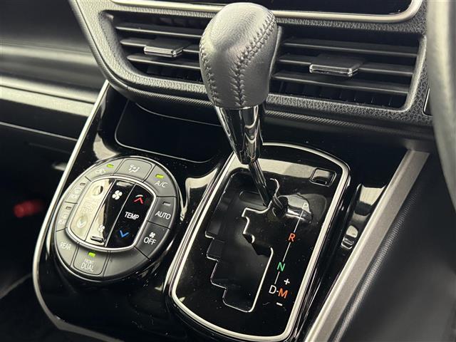 ヴォクシー ZS 煌II 後席モニター 純正9型ナビ/フルセグTV バックカメラ ETC クルーズコントロール コーナーセンサー 衝突軽減ブレーキ レーンキープ アクセル踏み間違い防止 両側電動スライドドア 純正16インチAW(29枚目)