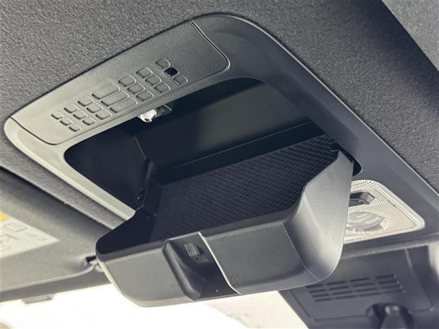 ヴォクシー ZS 煌II 後席モニター 純正9型ナビ/フルセグTV バックカメラ ETC クルーズコントロール コーナーセンサー 衝突軽減ブレーキ レーンキープ アクセル踏み間違い防止 両側電動スライドドア 純正16インチAW(32枚目)