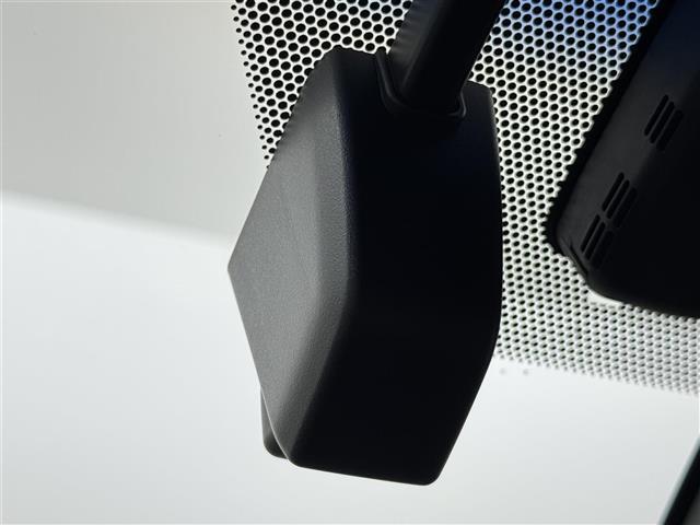 ハリアー プログレス　パノラマムーンルーフ　モデリスタエアロ　純正ナビ／フルセグＴＶ　全方位カメラ　ＪＢＬ　クルーズコントロール　コーナーセンサー　衝突被害軽減ブレーキ　ハーフレザー　パワーバックドア　社外２０インチＡＷ（13枚目）
