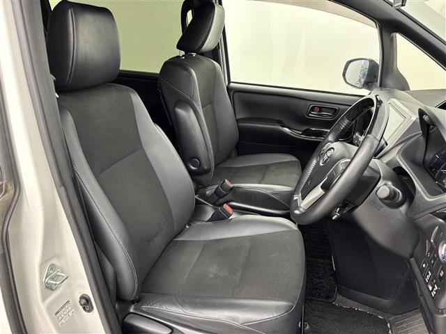 ノア ハイブリッドSi ダブルバイビーIII ワンオーナー 純正ナビ/フルセグTV バックカメラ クルーズコントロール コーナーセンサー 衝突軽減 レーンキープ アクセル踏み間違い防止 両側電動スライドドア ハーフレザー シートヒーター LED(14枚目)